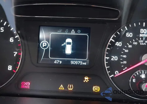 2016 Kia Sorento 2.4L Lx z USA, uszkodzony, nr VIN 5XYPGDA39GG013618